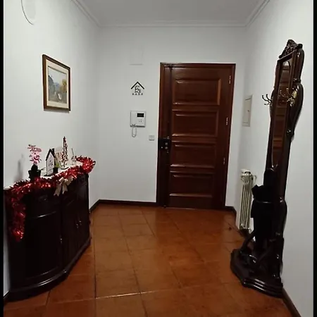 Pensjonat De Solteiro Com Varanda Em *